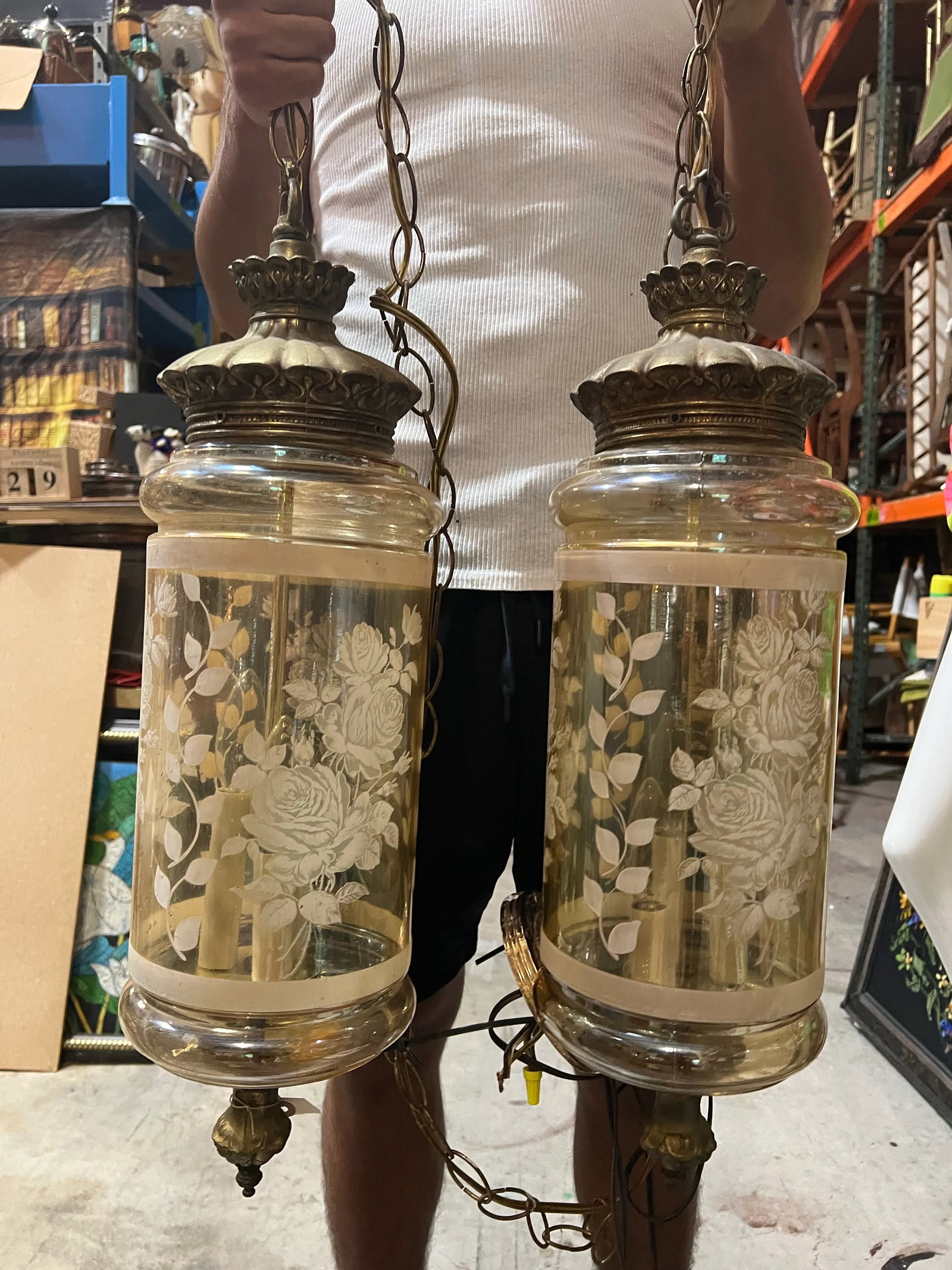 Pair of 1970s Glass Pendant Lights With Floral and Brass Accents - 10