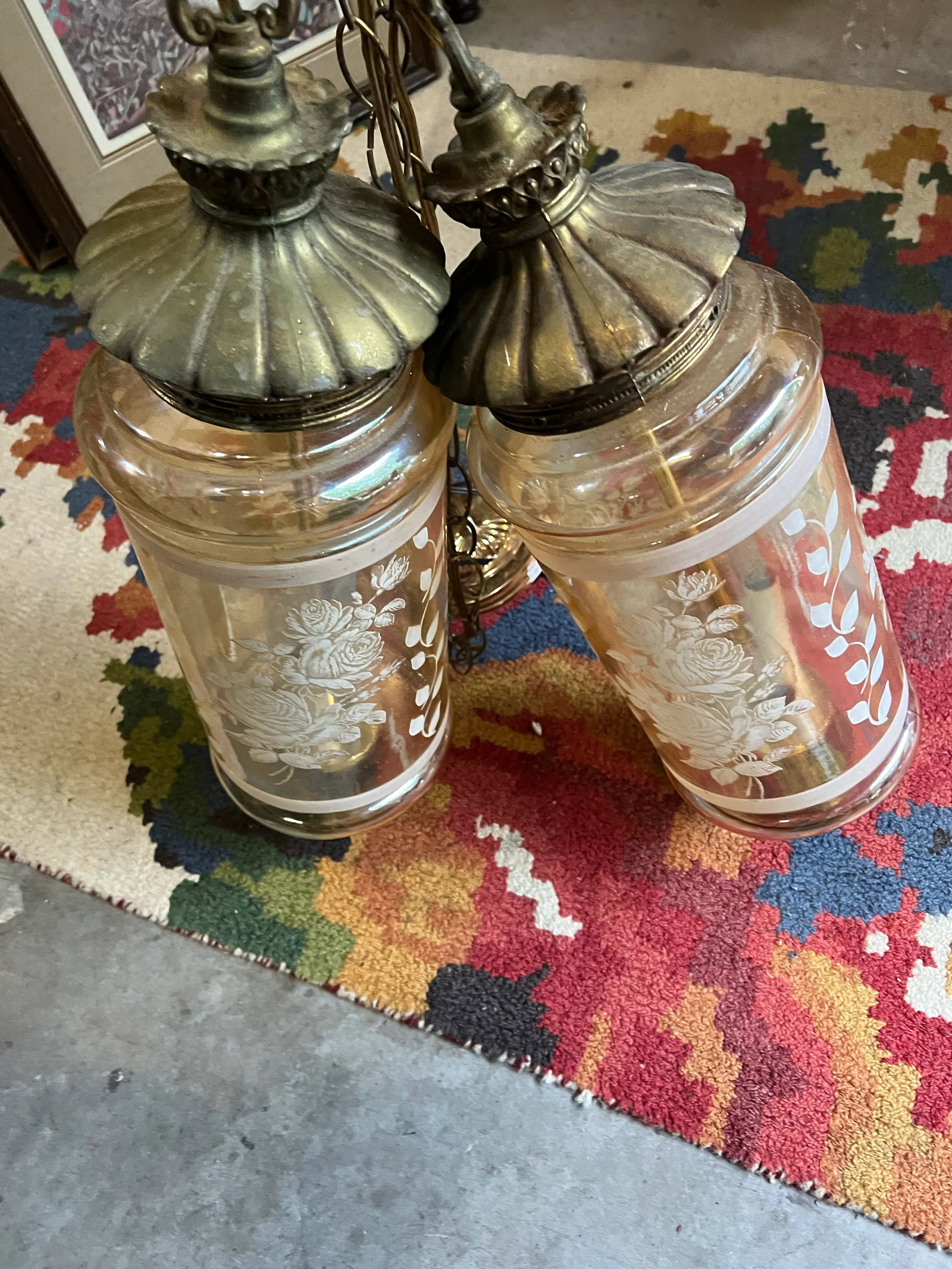 Pair of 1970s Glass Pendant Lights With Floral and Brass Accents - 7