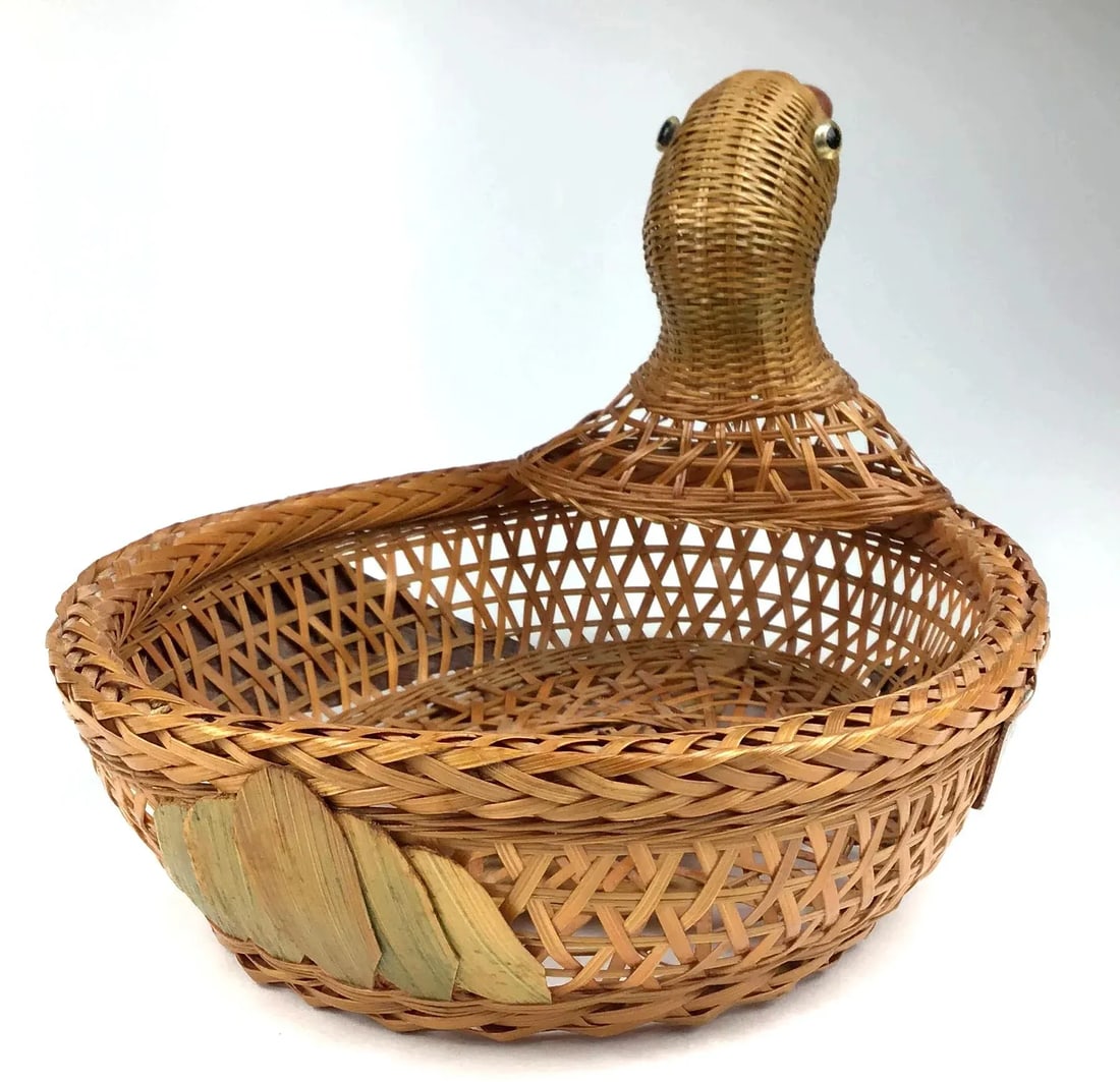 Vintage Rattan Figurine Duck Basket - 11