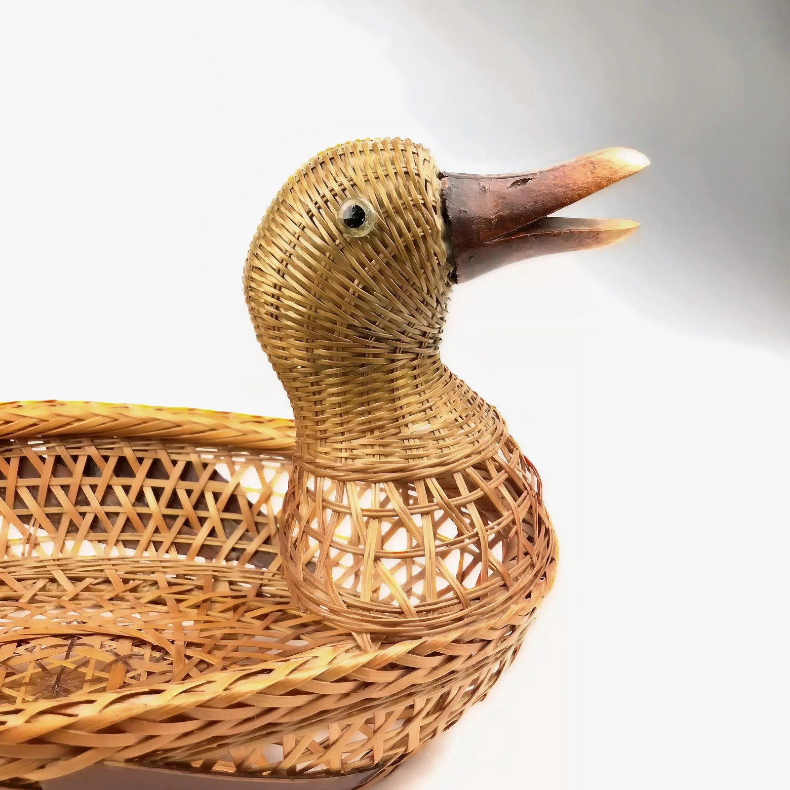 Vintage Rattan Figurine Duck Basket - 8