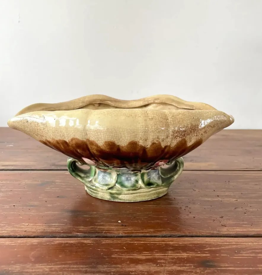 Vintage Majolica Clamshell Shaped Pedestal Bowl With Floral Designed Base - 7