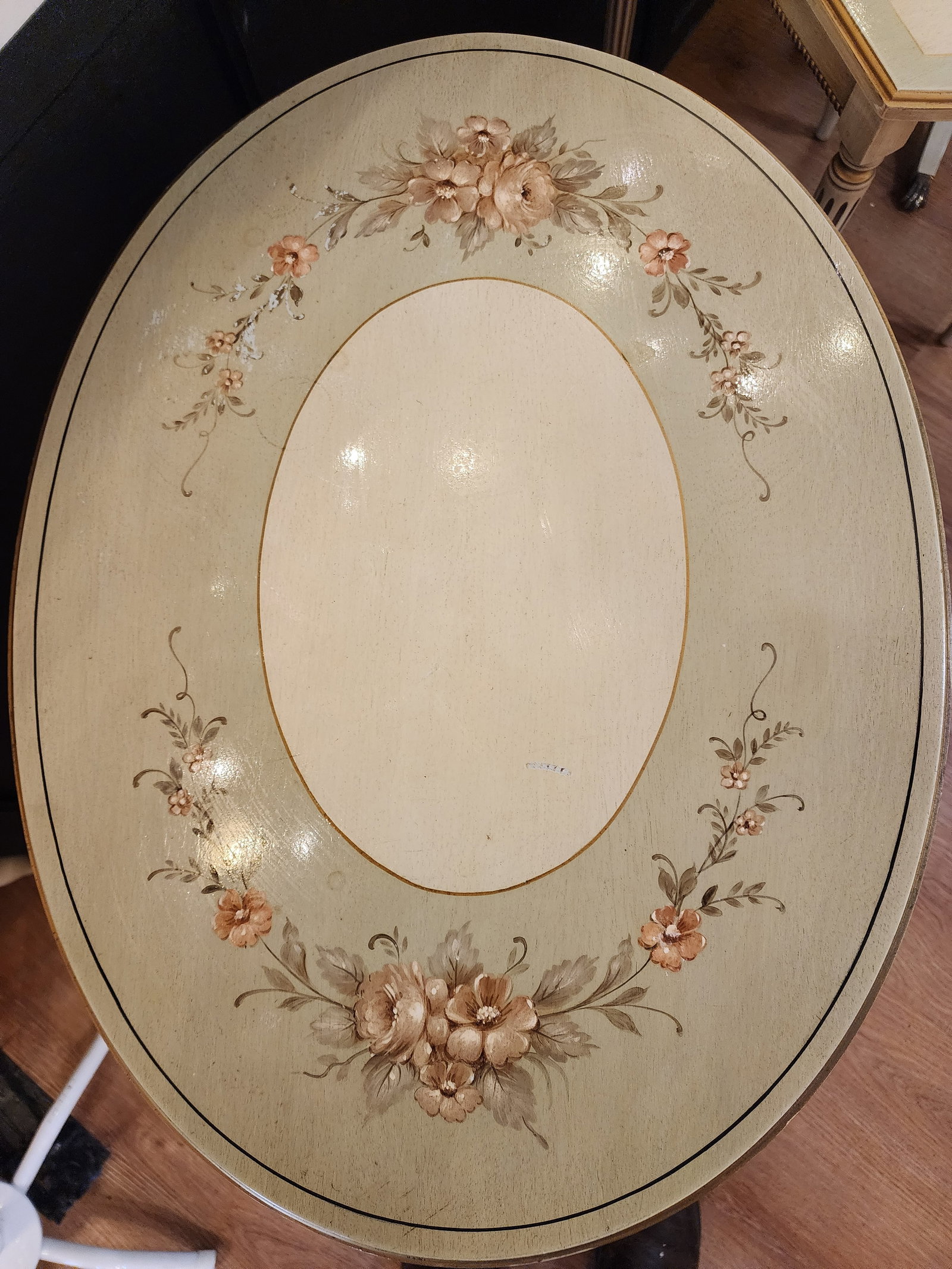 1950s Beautiful French Country Nesting Tables - 3