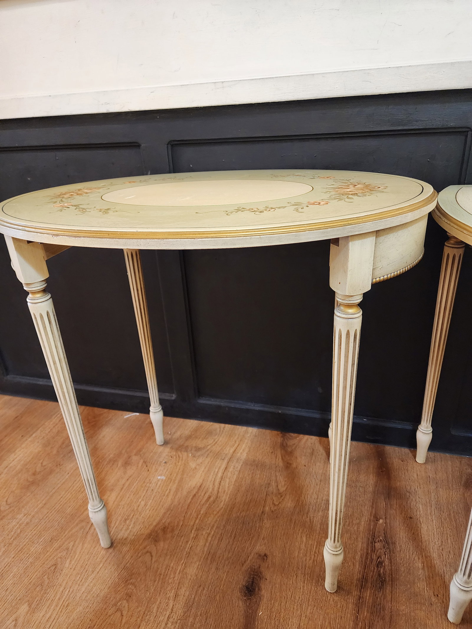 1950s Beautiful French Country Nesting Tables - 7