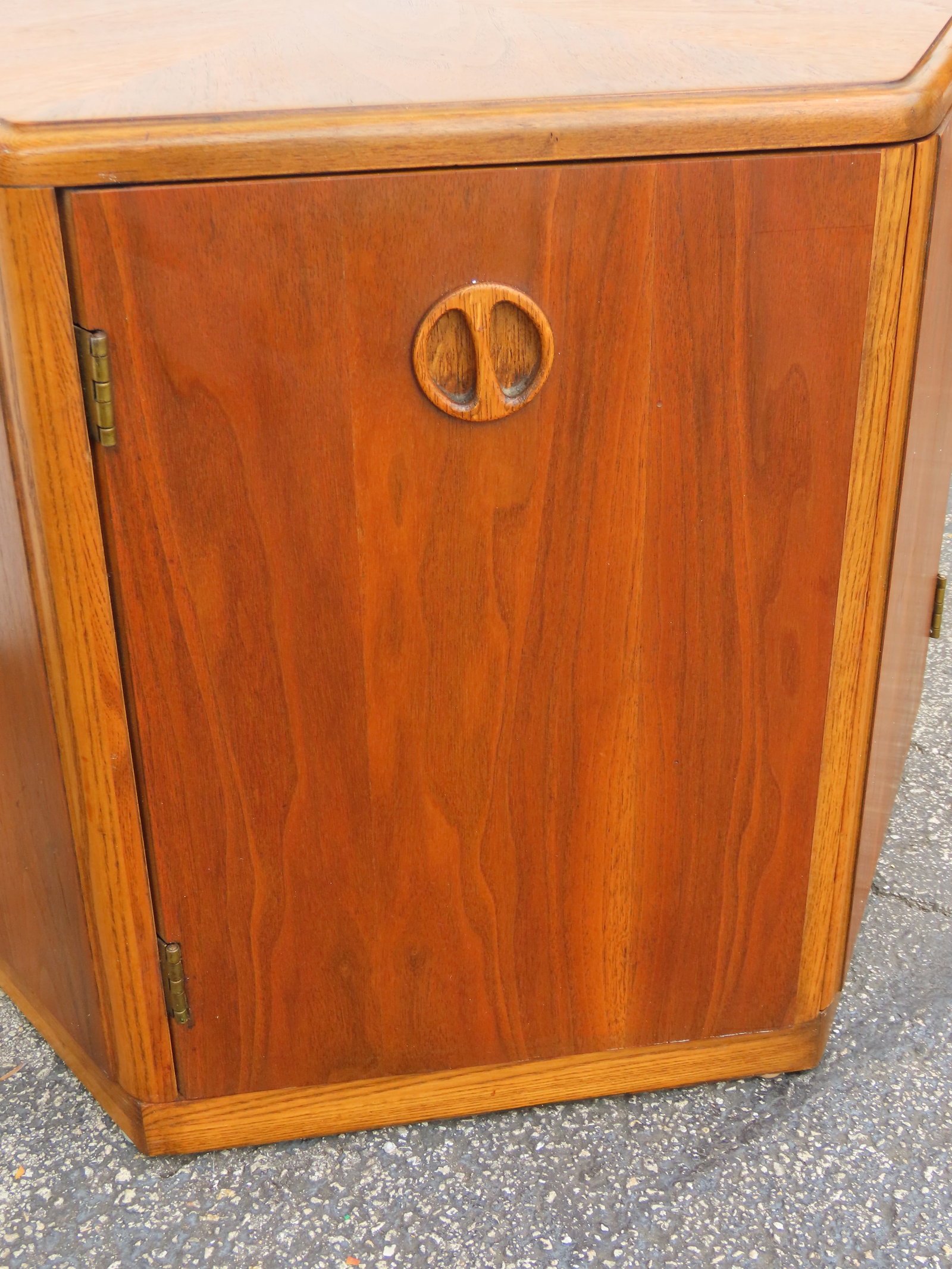 Lane Hexagon Mid Century Modern Nightstand Side End Lamp Table Bar Commode 6315 - 15