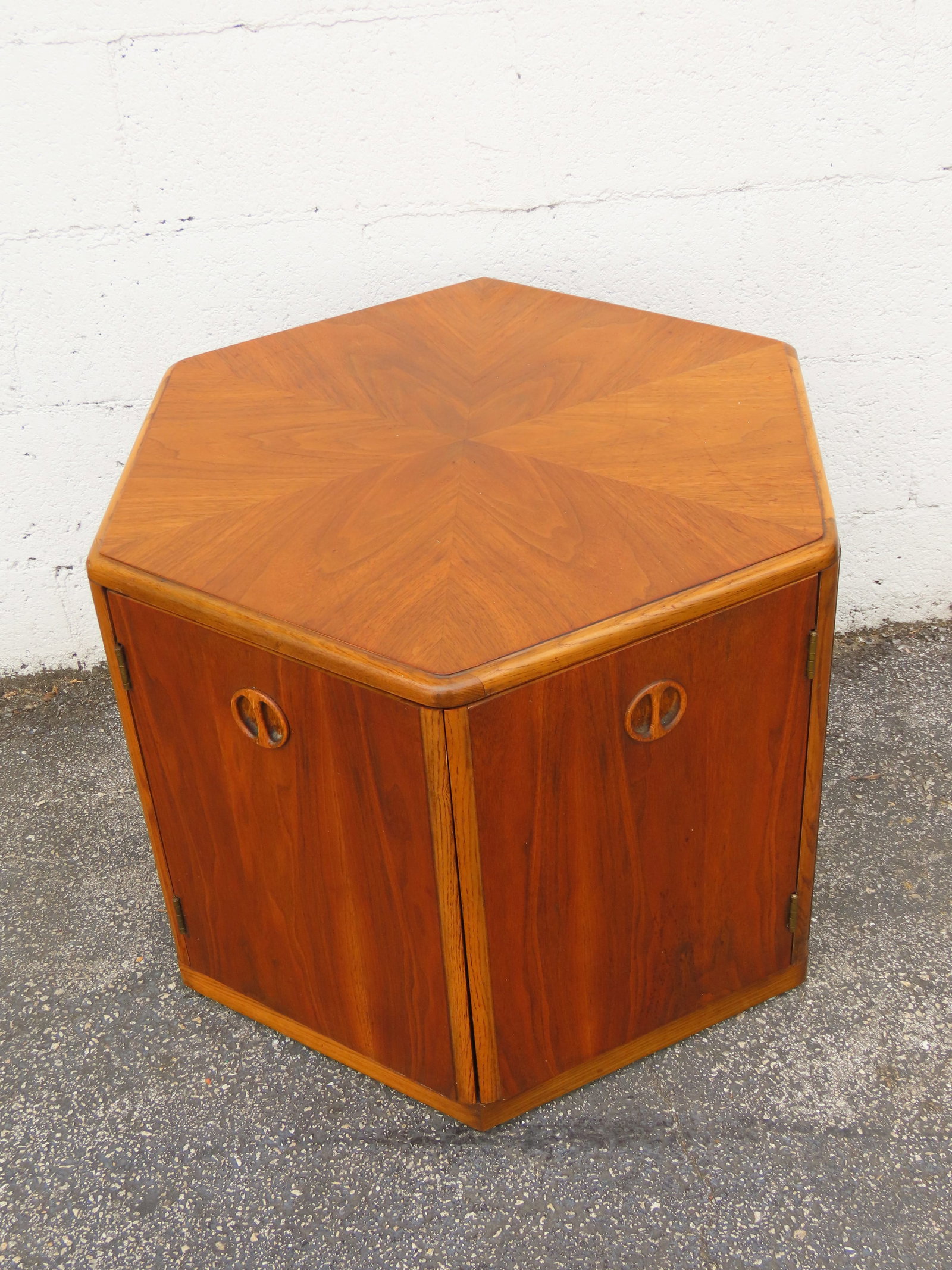 Lane Hexagon Mid Century Modern Nightstand Side End Lamp Table Bar Commode 6315 - 2