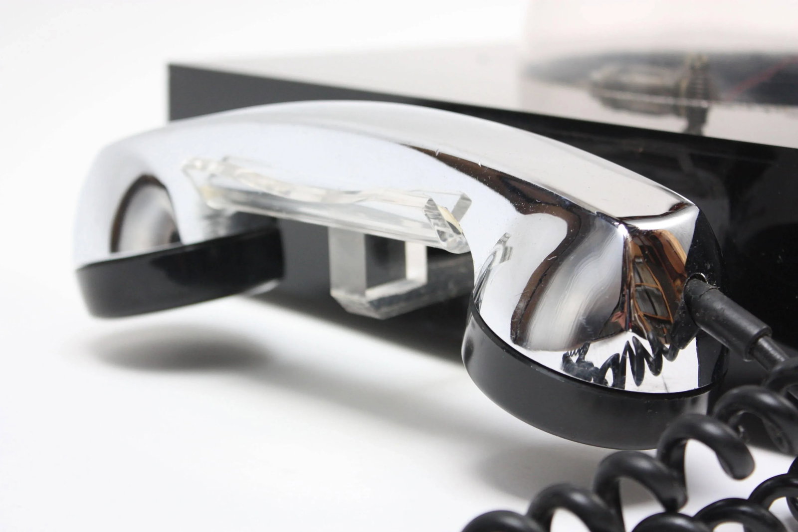 Space Age Acrylic and Chrome 'Teledome' Rotary Telephone - 8