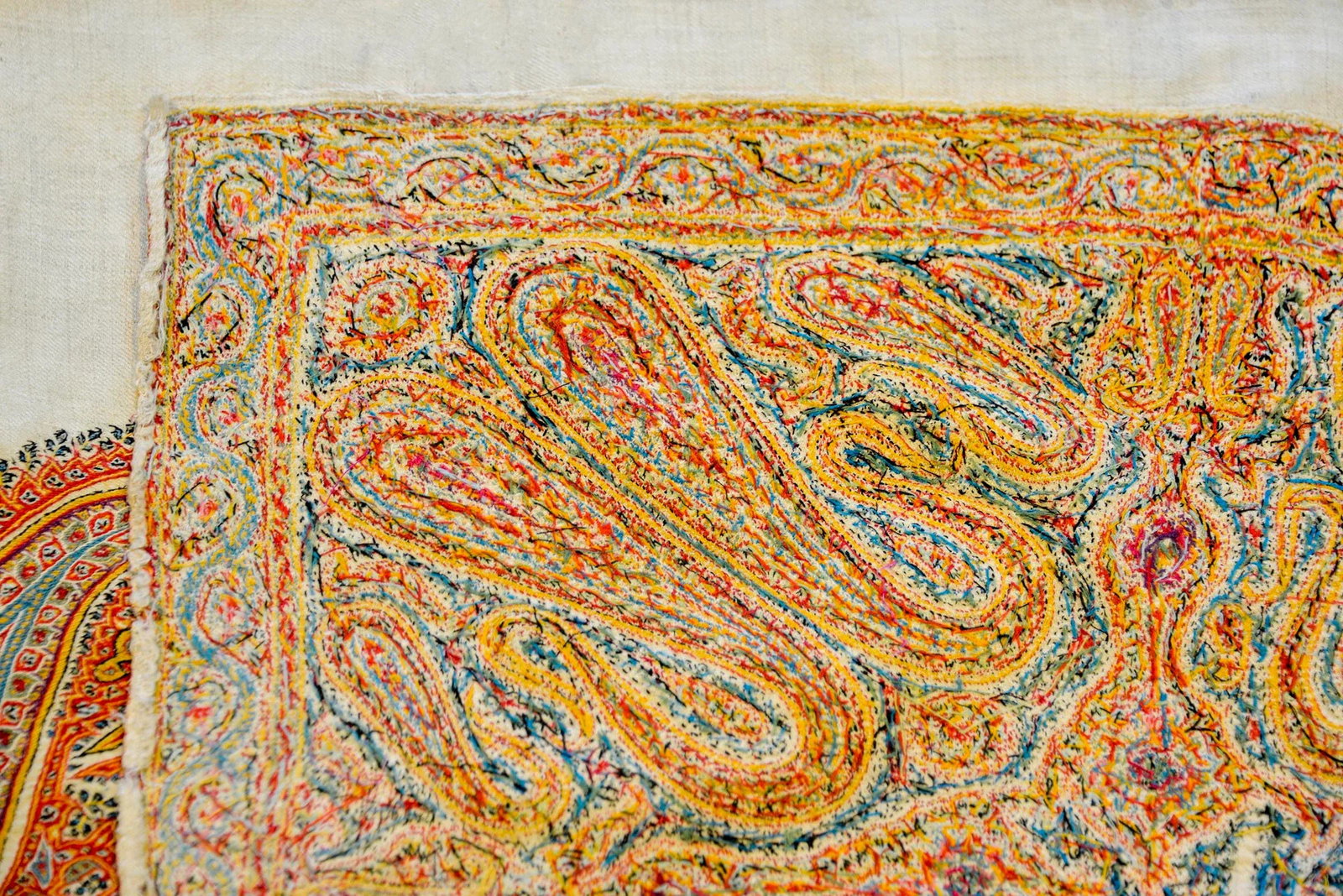 Early 20th Century Kirman Suzani Textile - 5