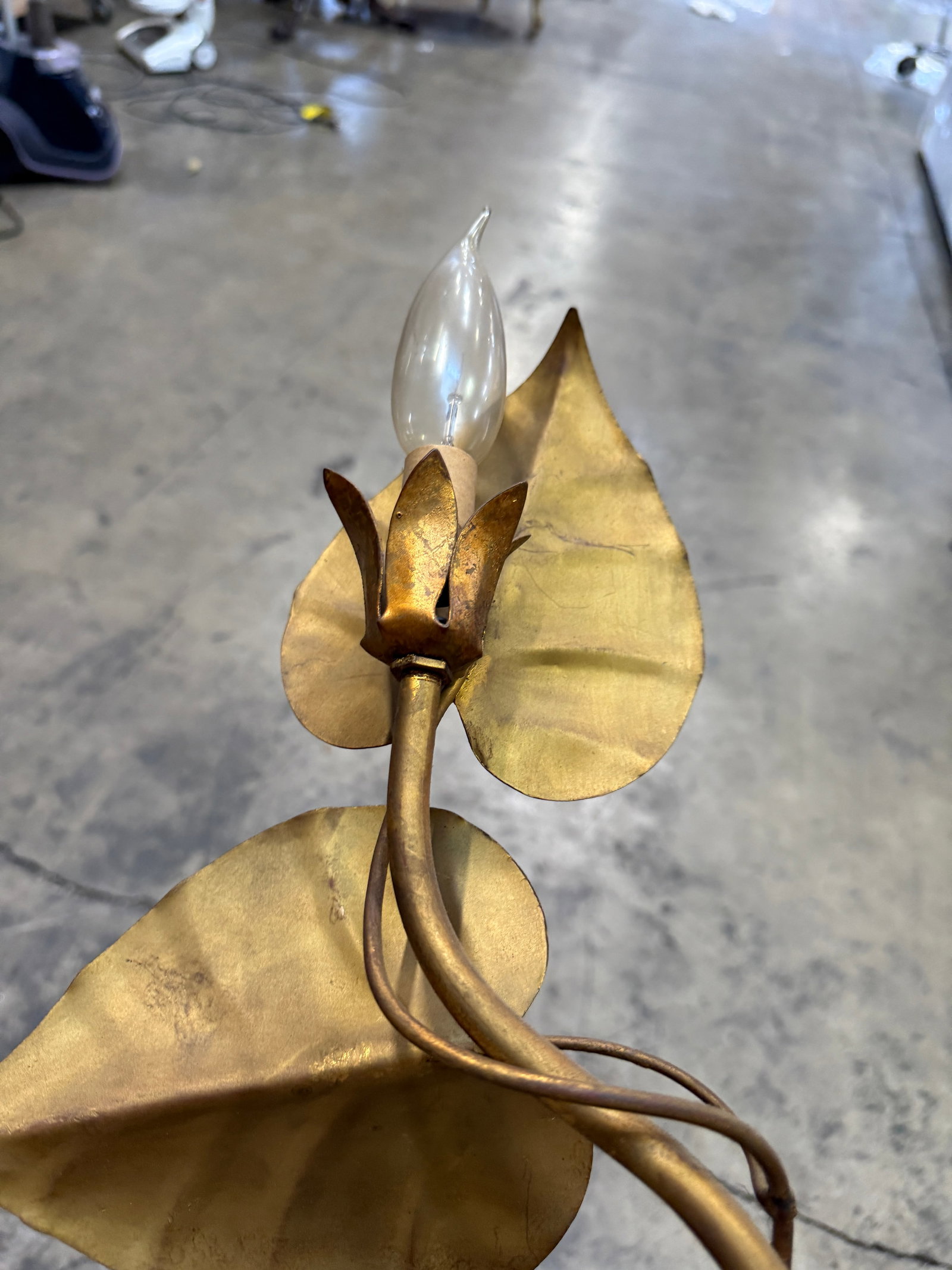 Vintage Italian Gilt Tole Leaf Wall Light - Mid-Century Gold Metal Vine Sconce, Made in Italy, 1960s - 14
