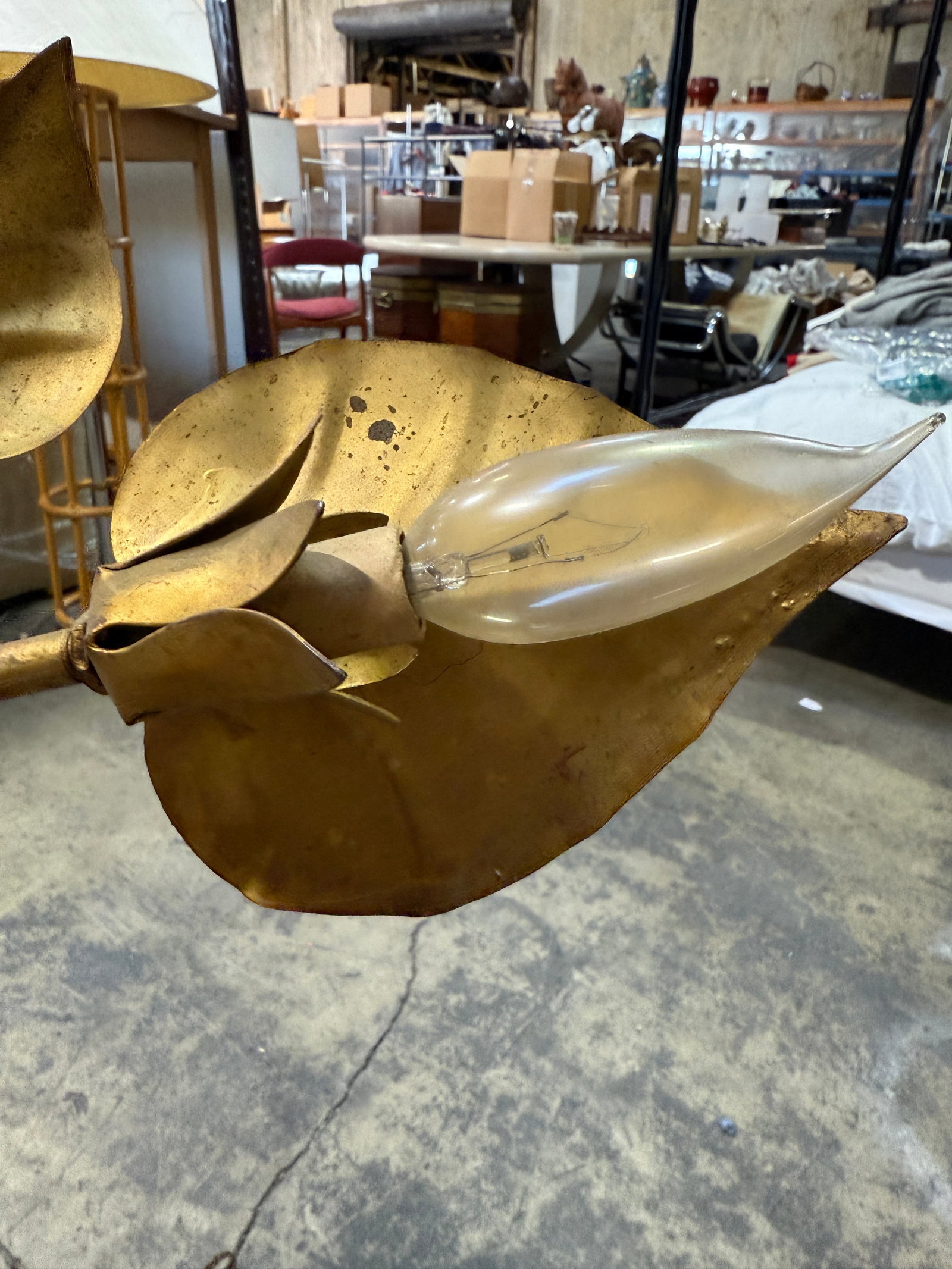 Vintage Italian Gilt Tole Leaf Wall Light - Mid-Century Gold Metal Vine Sconce, Made in Italy, 1960s - 9