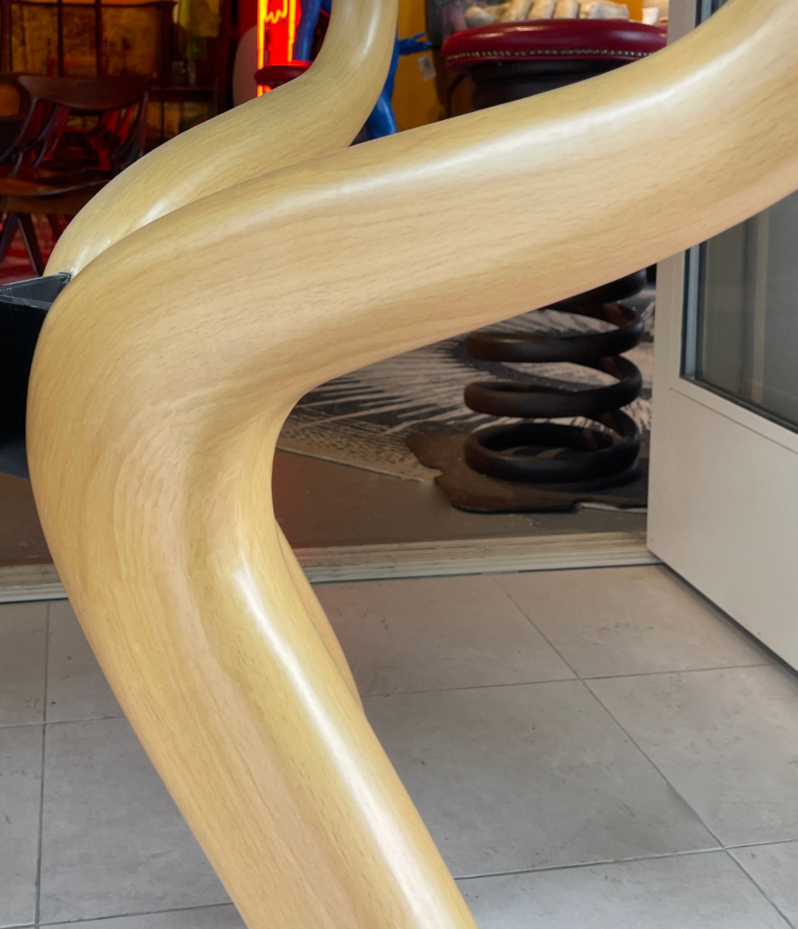 Round Italian Dining Table Circa 1980s - 4