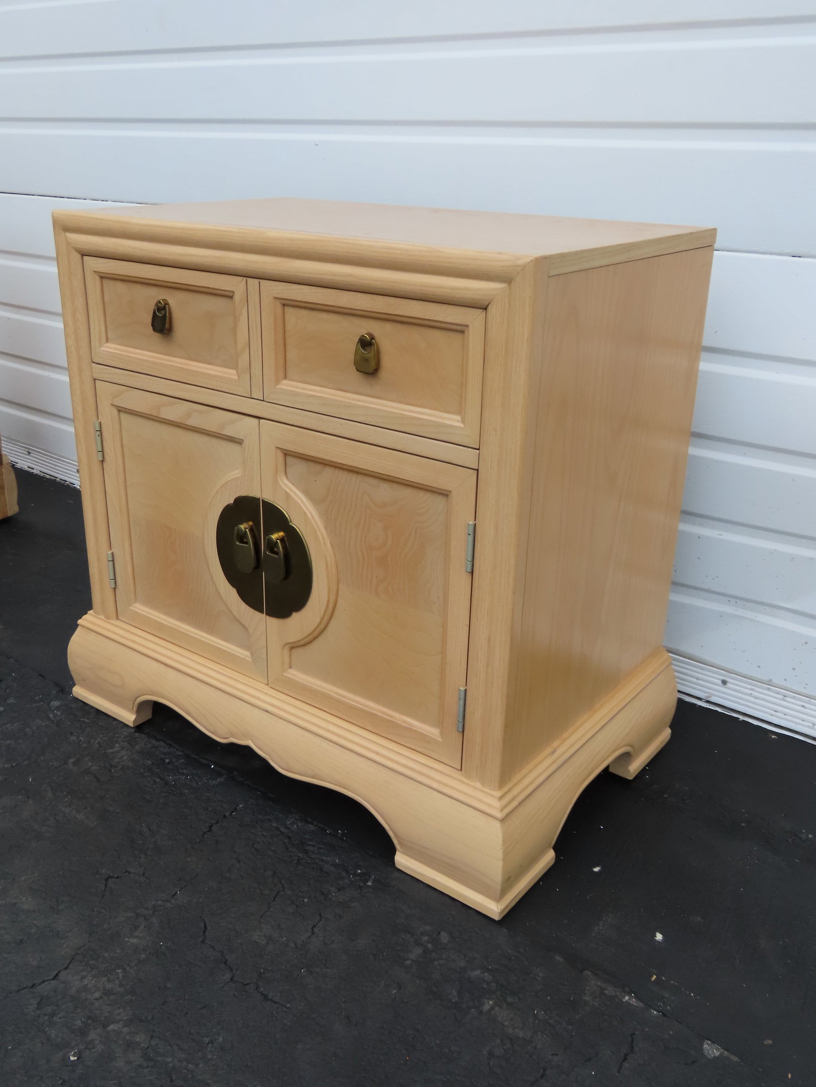 Bernhardt Hollywood Regency White Oak Large Nightstands End Bedside Tables a Pair 6400 - 17