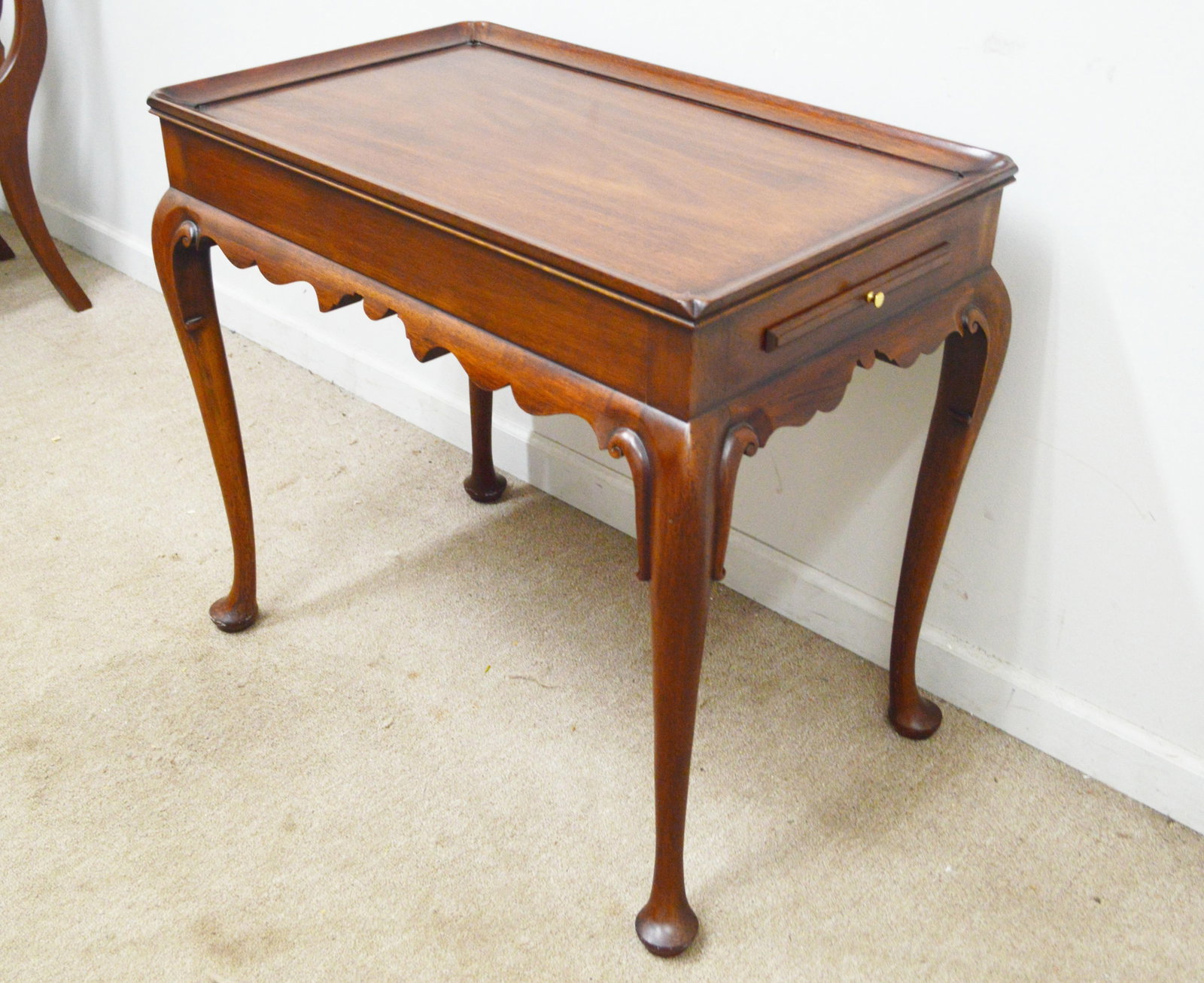 Henkel Harris Mahogany Side Tea Table - 3