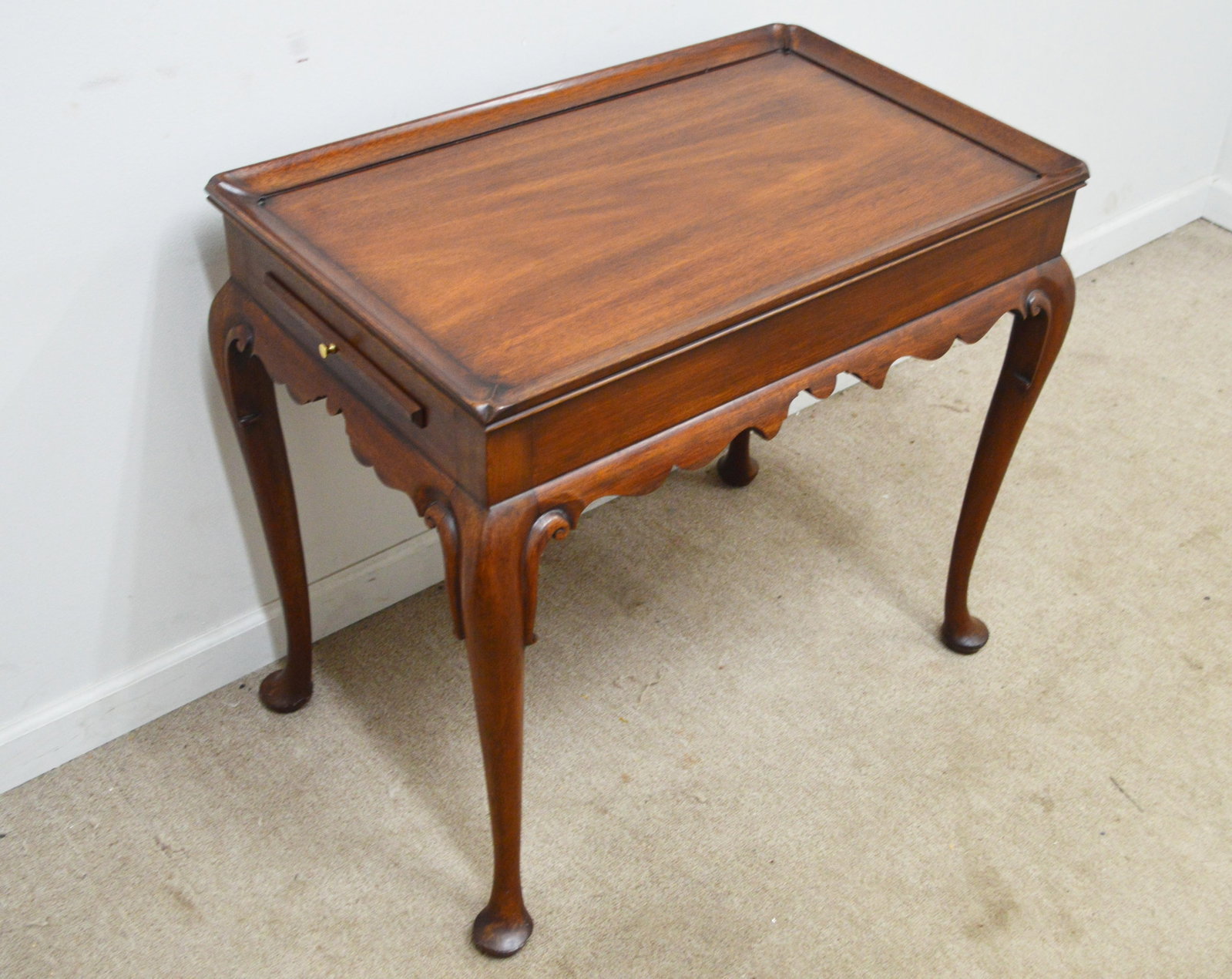 Henkel Harris Mahogany Side Tea Table - 5