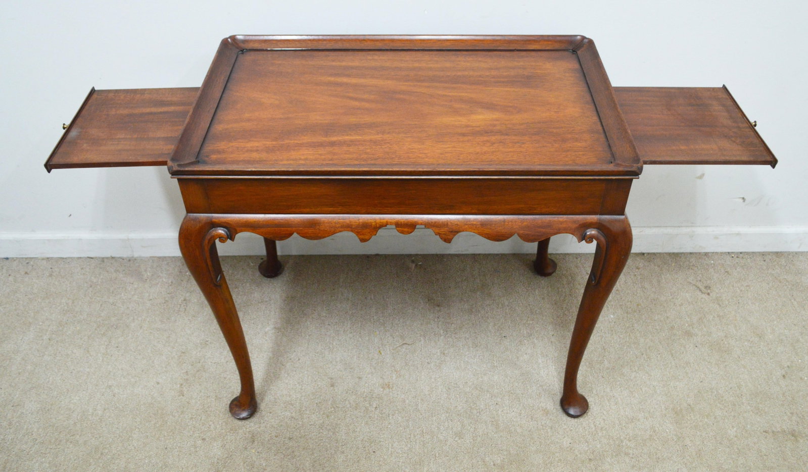 Henkel Harris Mahogany Side Tea Table - 9