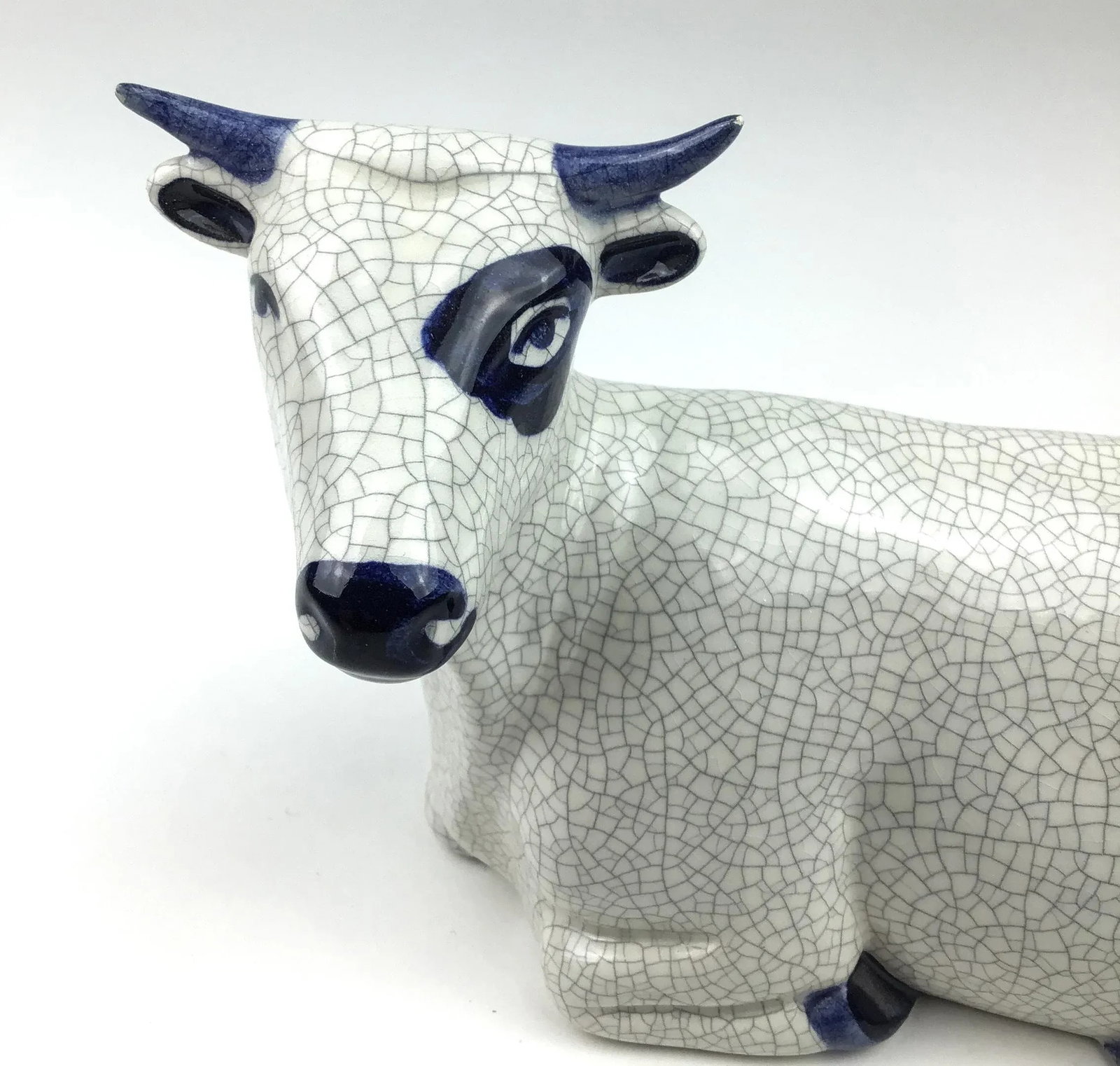 Vintage Hand Fired Artisan Pottery Cow From the Manger - 3