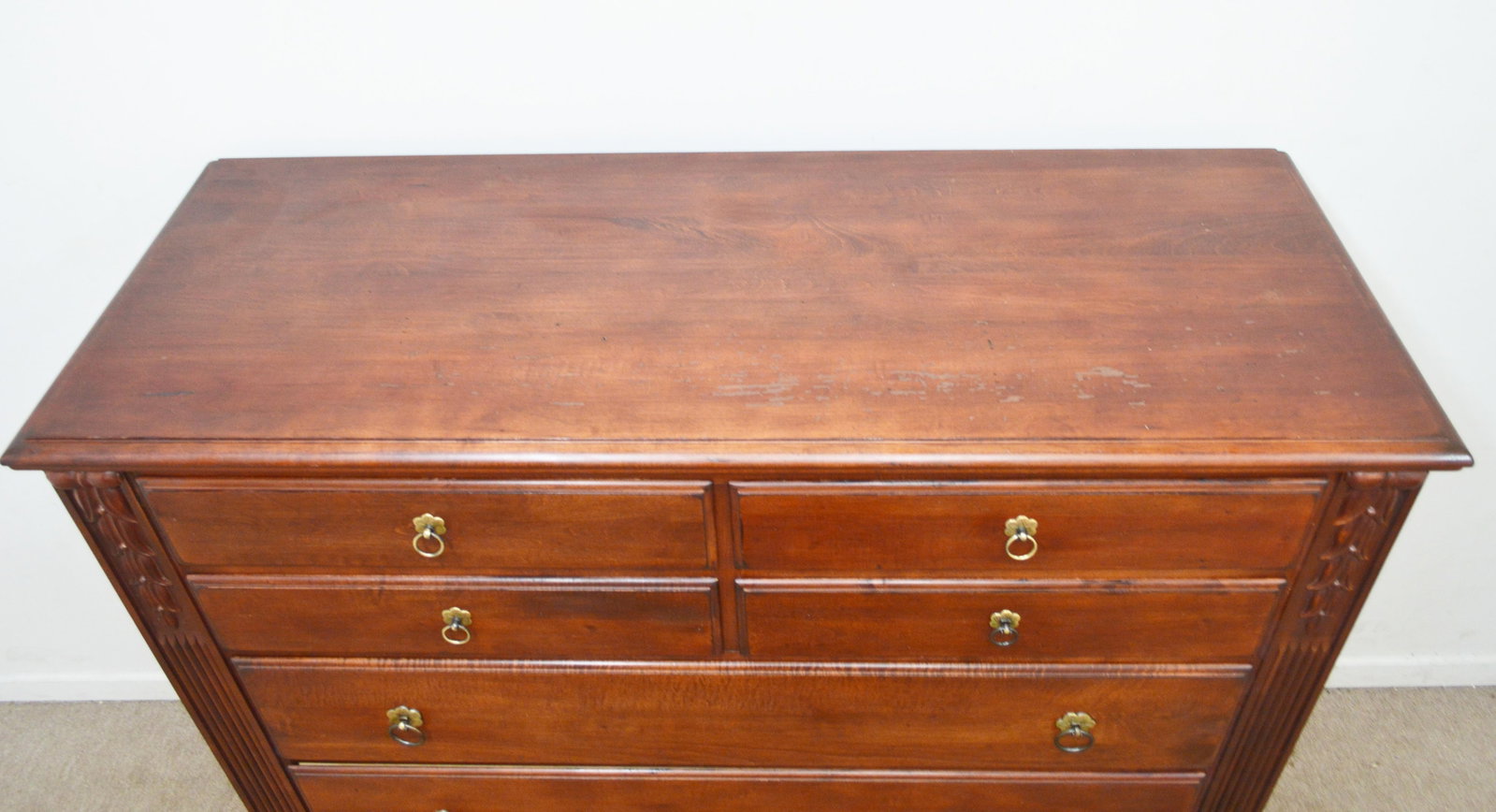 Ethan Allen Chest of Drawers and Mirror Set - 11