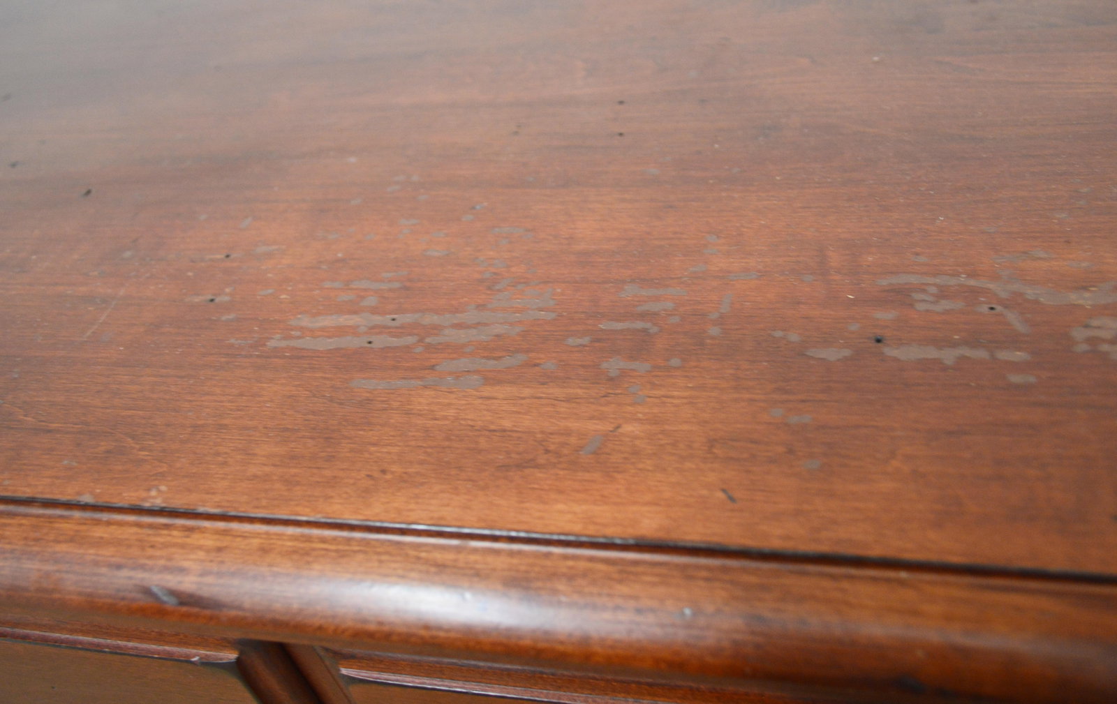 Ethan Allen Chest of Drawers and Mirror Set - 13