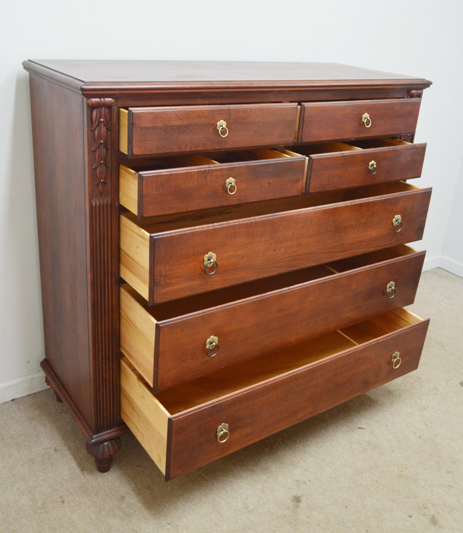 Ethan Allen Chest of Drawers and Mirror Set - 16