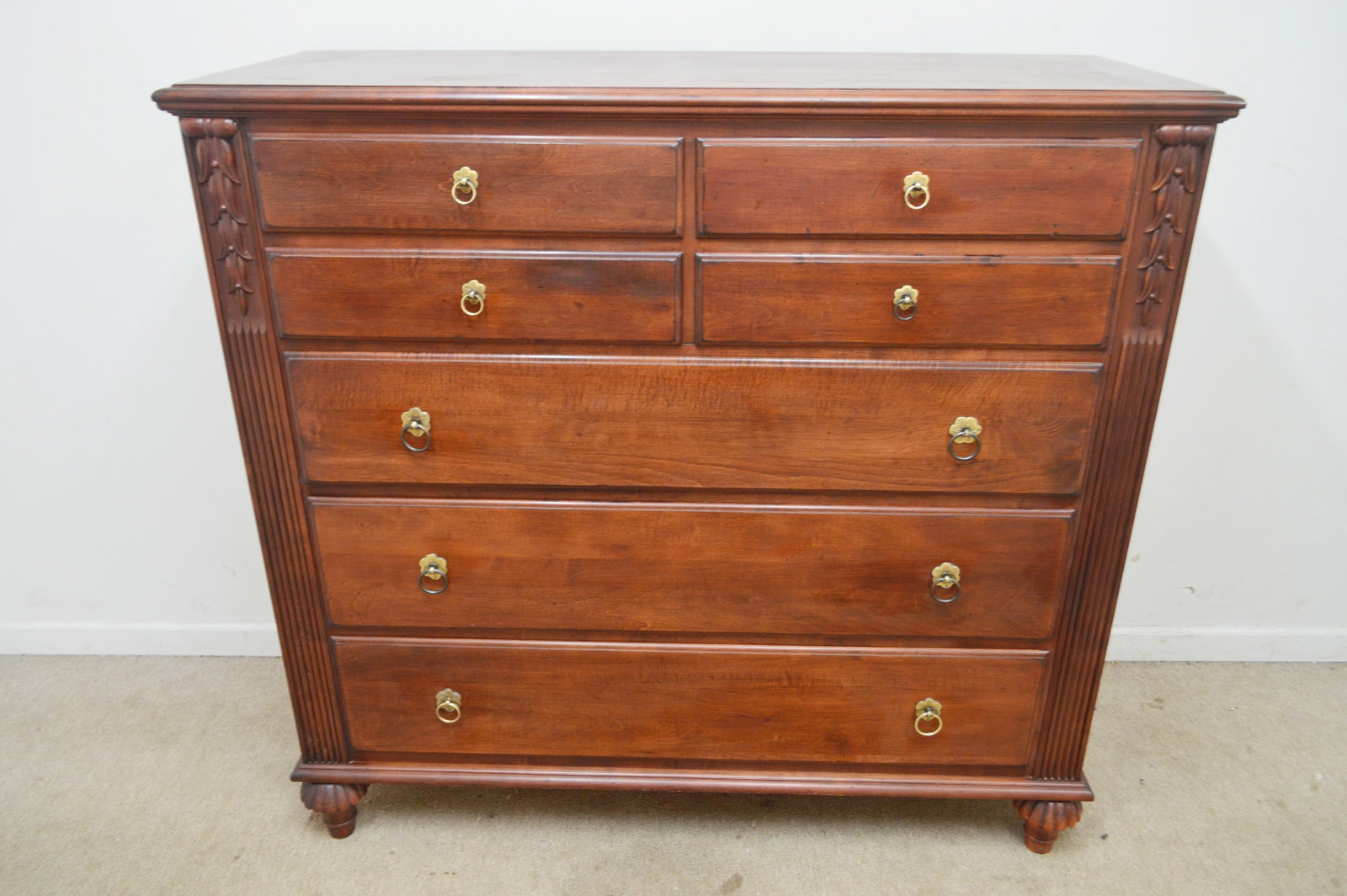 Ethan Allen Chest of Drawers and Mirror Set - 9