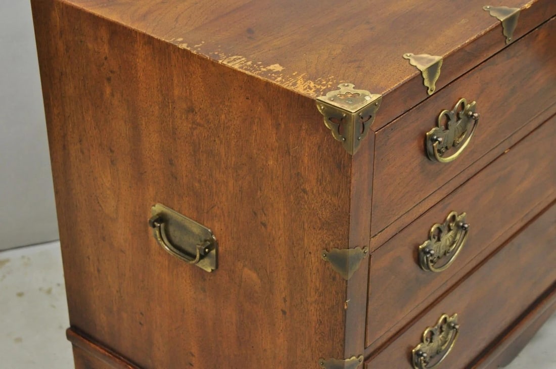 Mid 20th Century Henredon Pan Asian Chinoiserie Brass Butterfly 3 Drawer Campaign Chest Commode - 15