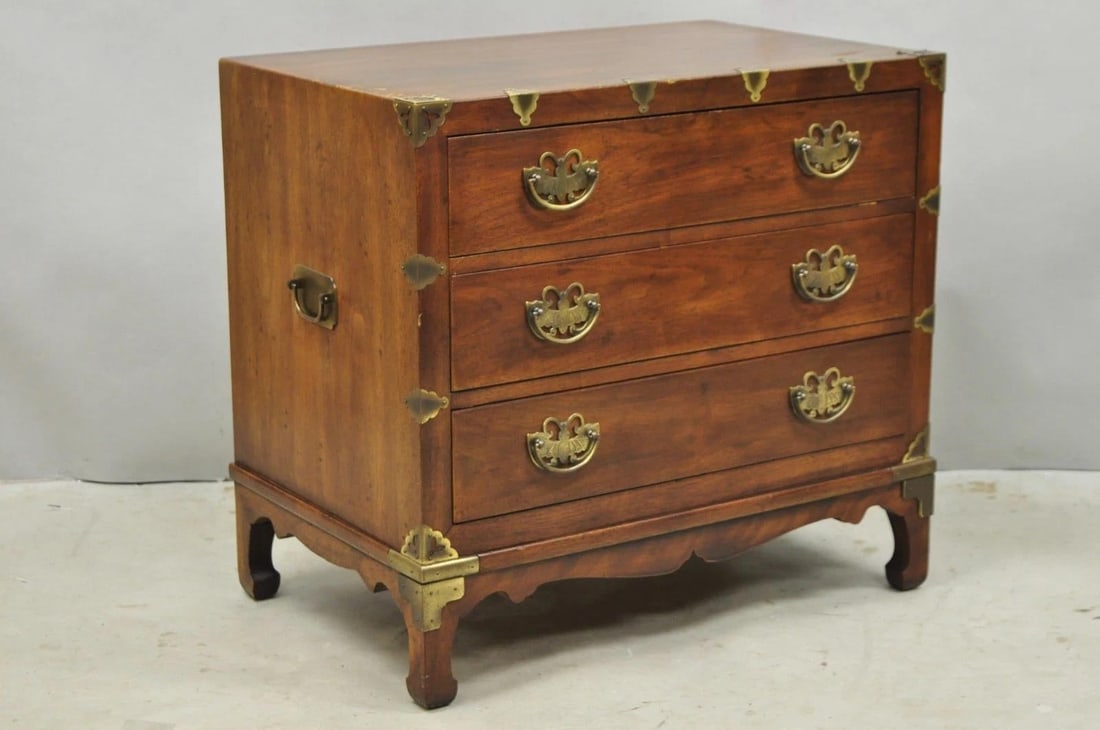 Mid 20th Century Henredon Pan Asian Chinoiserie Brass Butterfly 3 Drawer Campaign Chest Commode - 17