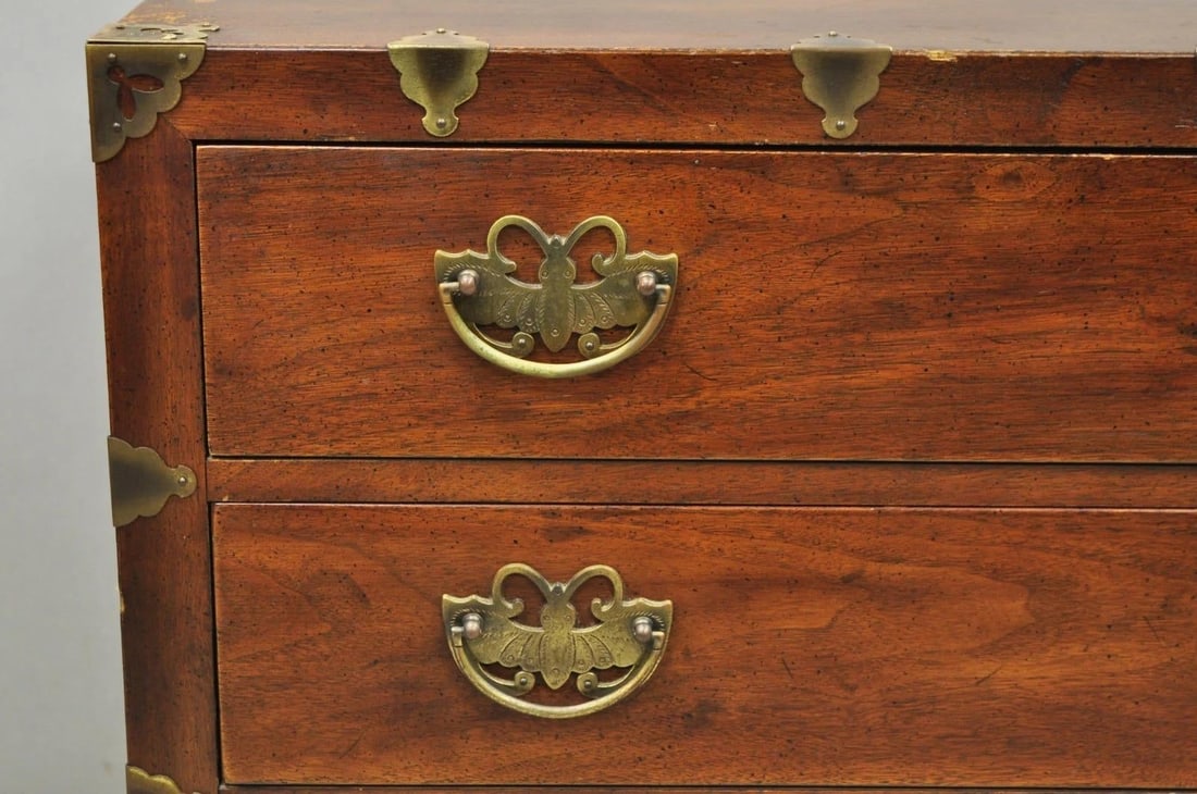 Mid 20th Century Henredon Pan Asian Chinoiserie Brass Butterfly 3 Drawer Campaign Chest Commode - 5