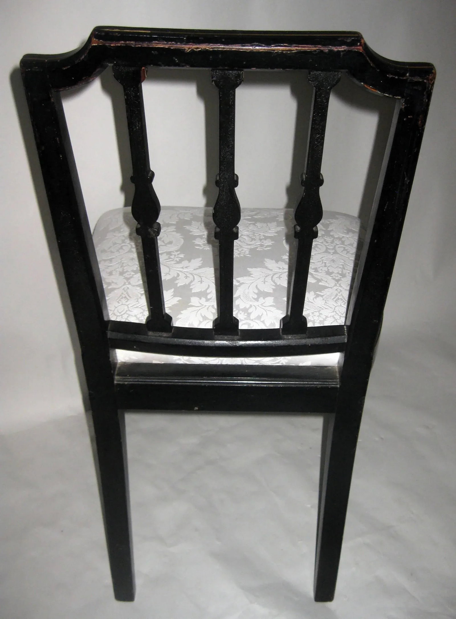19th century George III Painted Side Chair in the Hepplewhite Style - 6