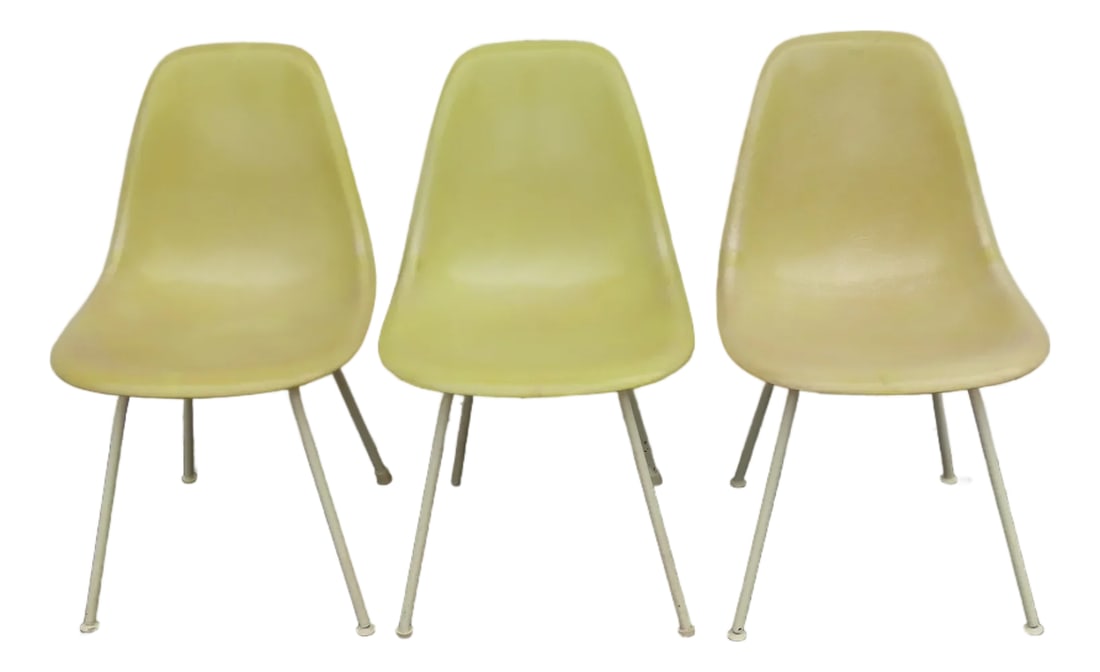 Herman Miller Eames Set of 3 Fiberglass Shell Chairs 1960s Light Yellow 6640: This Set of 3 Chairs are made out of fiberglass. These gorgeous chairs were made by Eames for Herman Miller in the 1960s. They feature a beautiful parchment / light yellow color to the fiberglass