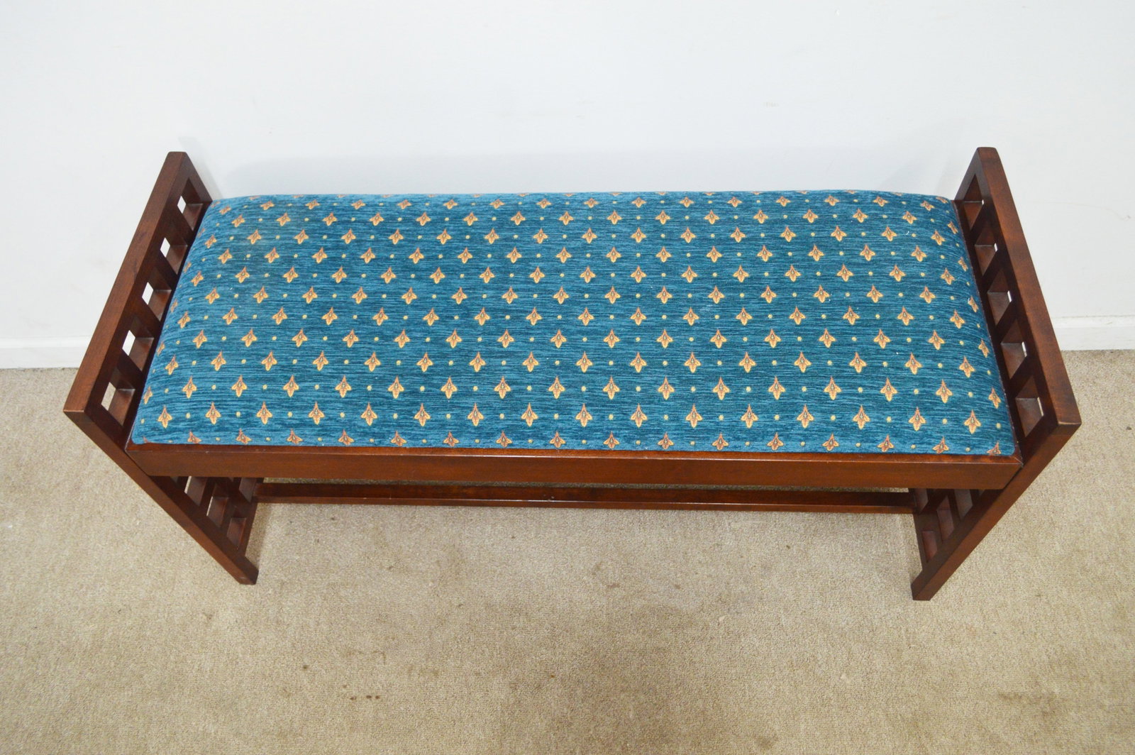 Stickley Cherry Bench - 5
