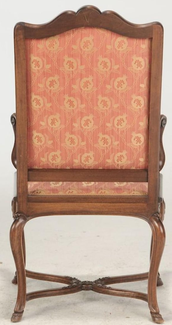 Early 20th Century Pair of Provincial Louis XV Style Chairs - 4