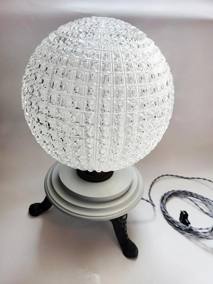1950s Large Holophane Glass Globe Table Lamp - 13