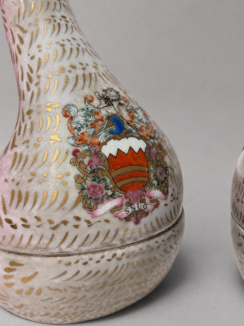 Late 20th Century Chinese Export-Style Famille Rose Armorial Porcelain Duck-Form Covered Tureens - a - 4