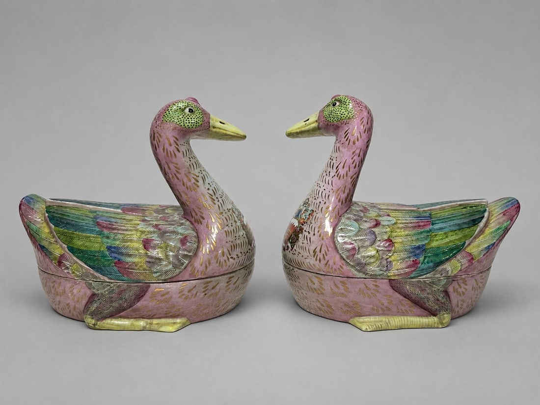 Late 20th Century Chinese Export-Style Famille Rose Armorial Porcelain Duck-Form Covered Tureens - a - 5