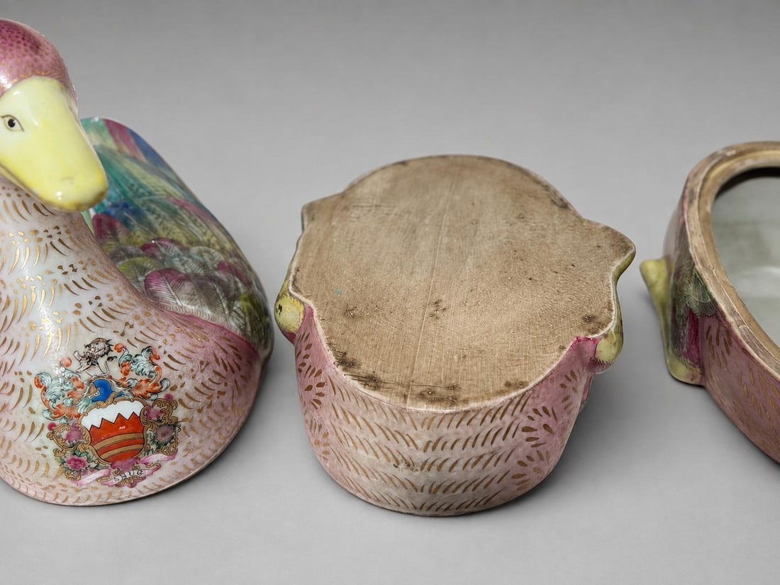 Late 20th Century Chinese Export-Style Famille Rose Armorial Porcelain Duck-Form Covered Tureens - a - 7