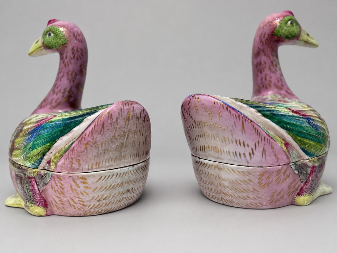 Late 20th Century Chinese Export-Style Famille Rose Armorial Porcelain Duck-Form Covered Tureens - a - 8