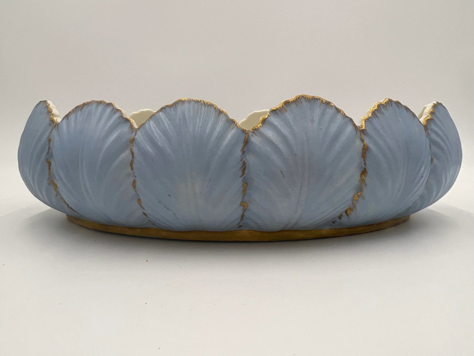 Antique English Porcelain Foliate Shell Scallop Rimmed Centerpiece Bowl - 10