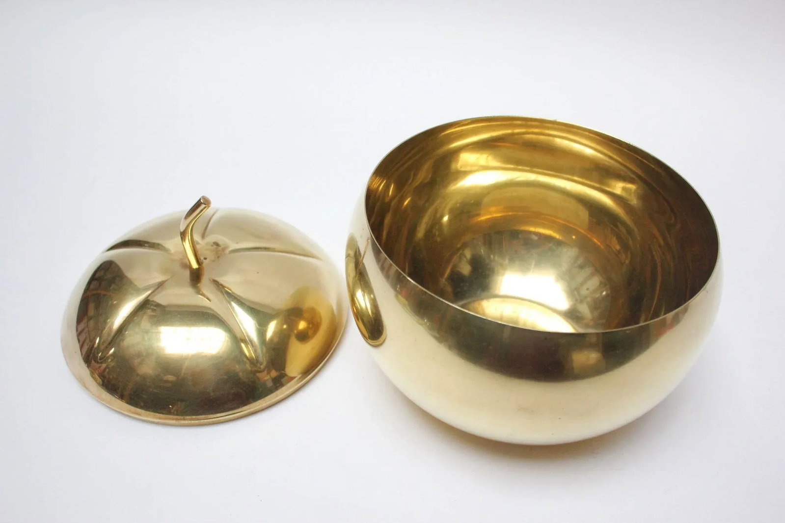 Mid-Century Italian Modern Brass "Pumpkin" Ice Bucket - 4
