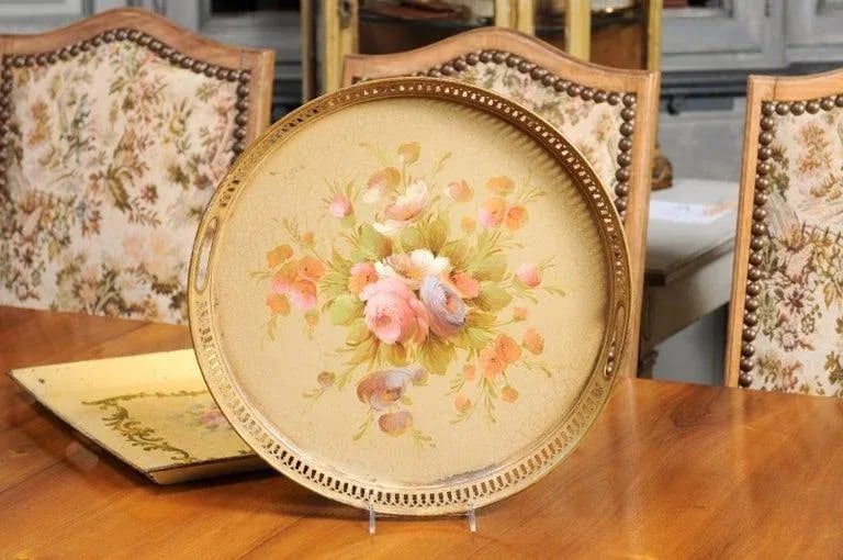 Early 20th Century French Tole Tray with Hand-Painted Bouquet of Roses and Pierced Gallery - 3