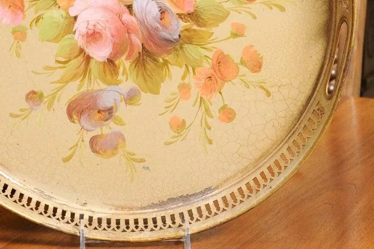 Early 20th Century French Tole Tray with Hand-Painted Bouquet of Roses and Pierced Gallery - 7