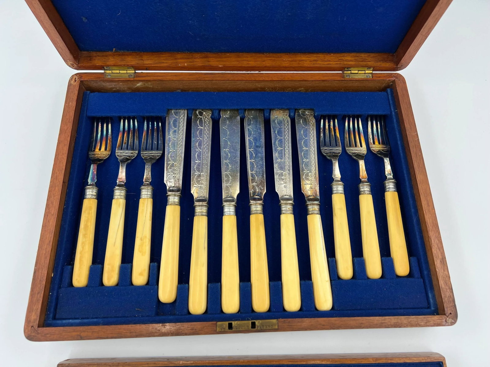Antique Cases Edwardian Akin Brothers Sheffield 24 Piece Dessert Service - 3