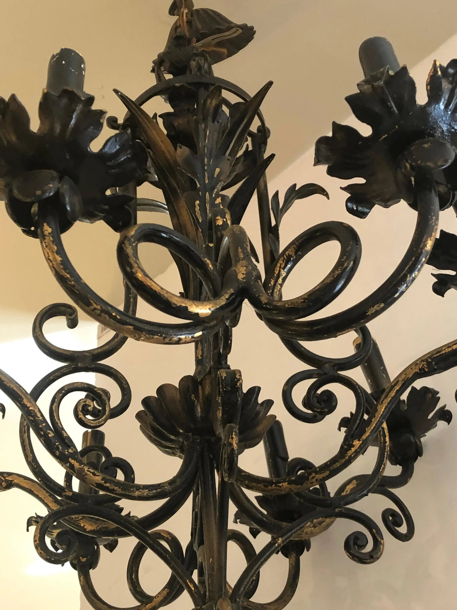 Vintage Italian Black and Gold Iron Tole Chandelier - 3