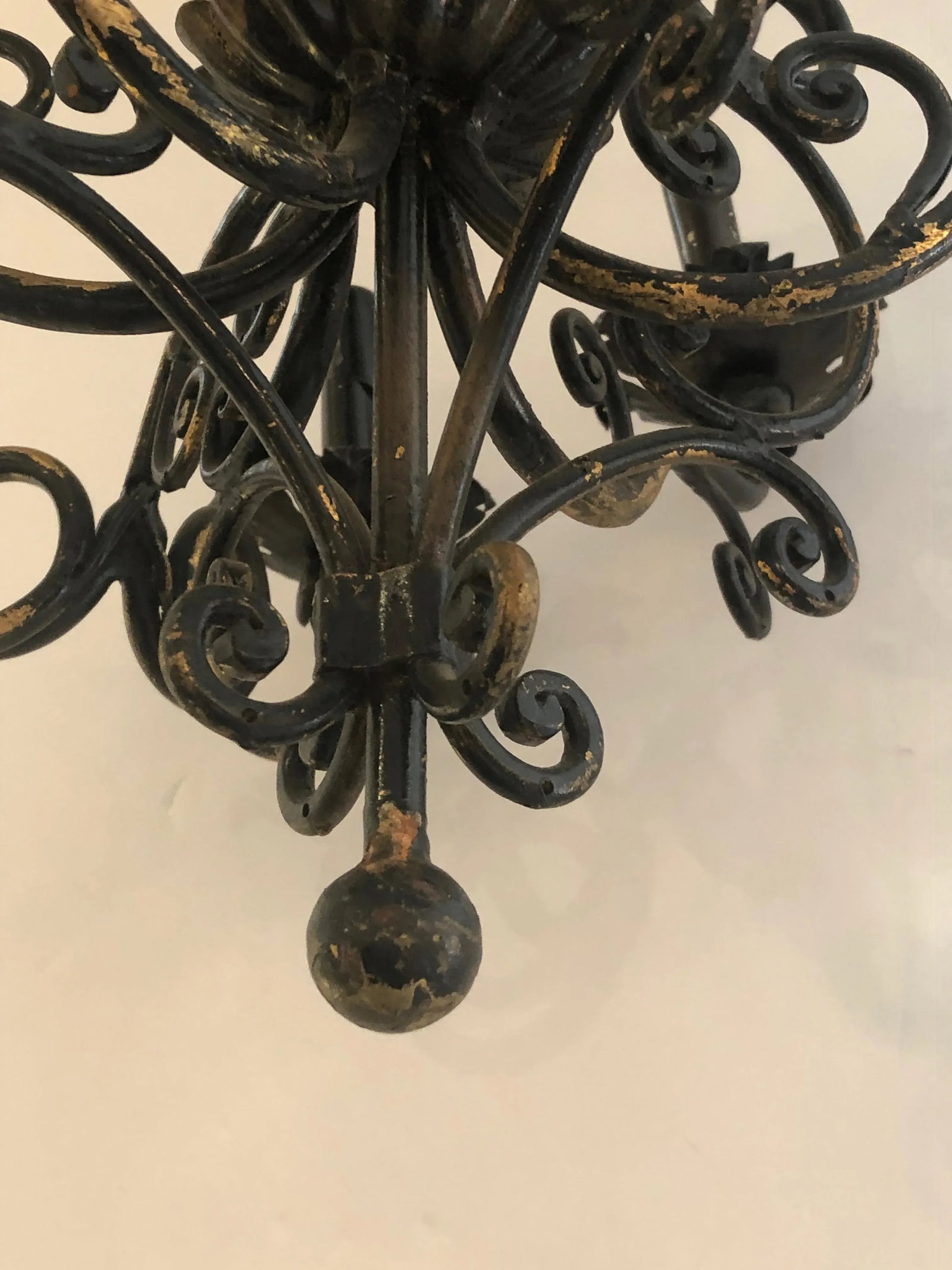 Vintage Italian Black and Gold Iron Tole Chandelier - 5