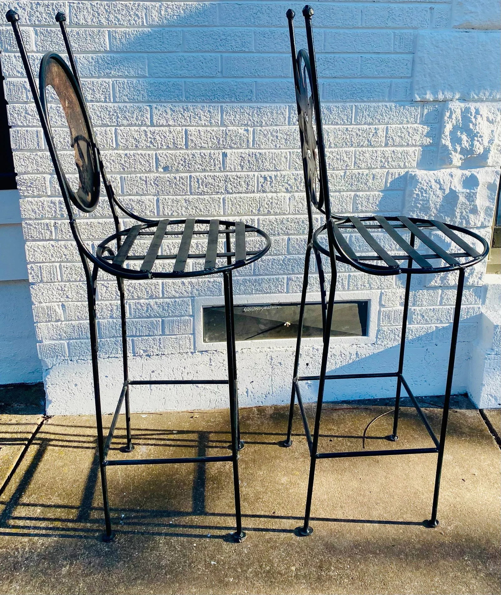 1990s Art Deco Mexican Wrought Iron Celestial Moon and Sun Table & 2 Barstools - 11