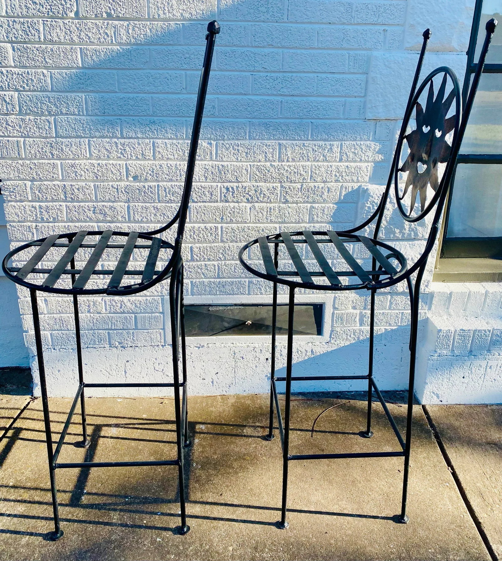 1990s Art Deco Mexican Wrought Iron Celestial Moon and Sun Table & 2 Barstools - 7