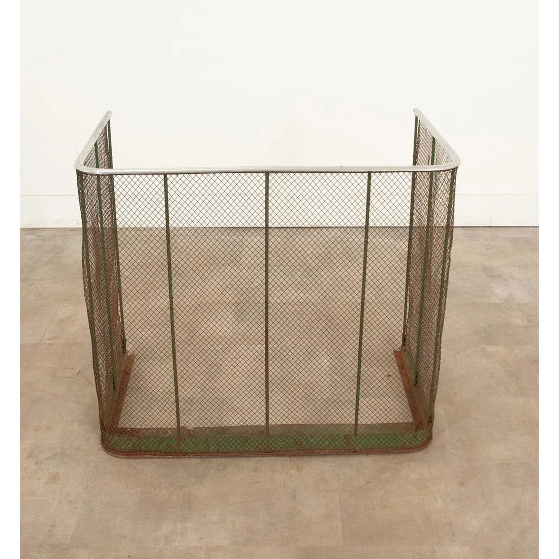 English 19th Century Painted Fireguard - 3
