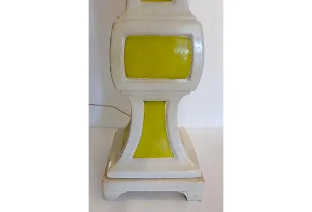 Hollywood Regency Yellow and White Ceramic Table Lamp - 6