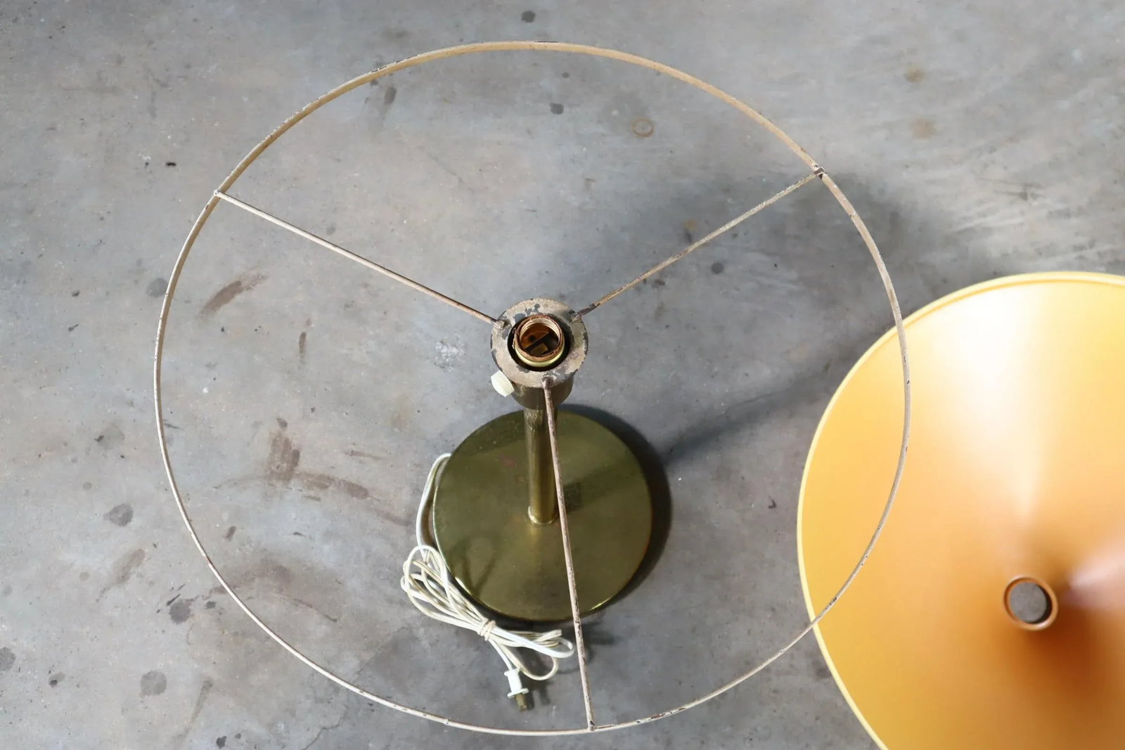 Vintage Koch & Lowy Brass Plate Acrylic Shade Table Lamp Mid Century Modern Atomic 70's 60's - 9