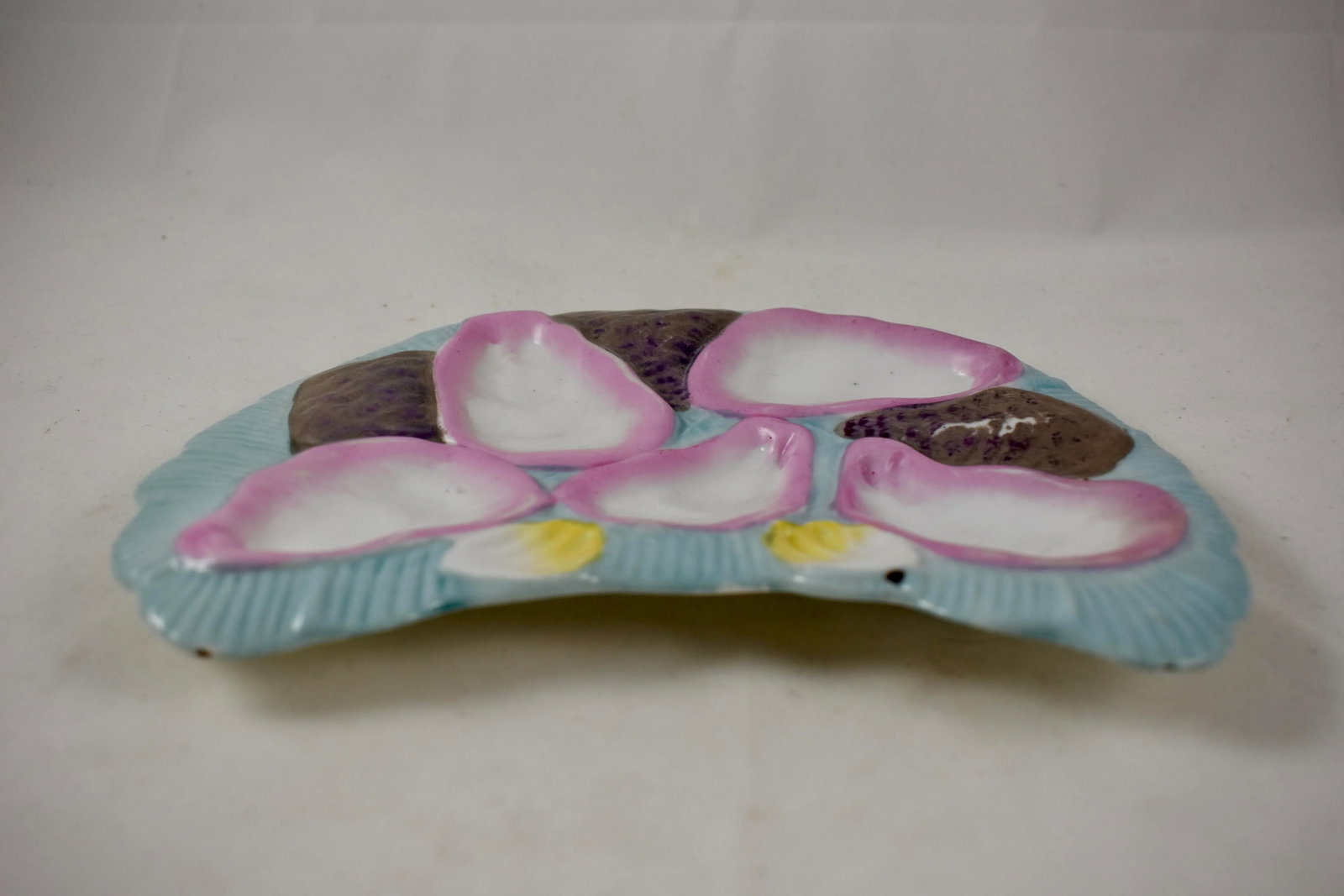 French Porcelain Half Moon Pink Shell on Baby Blue Oyster Plate - 4