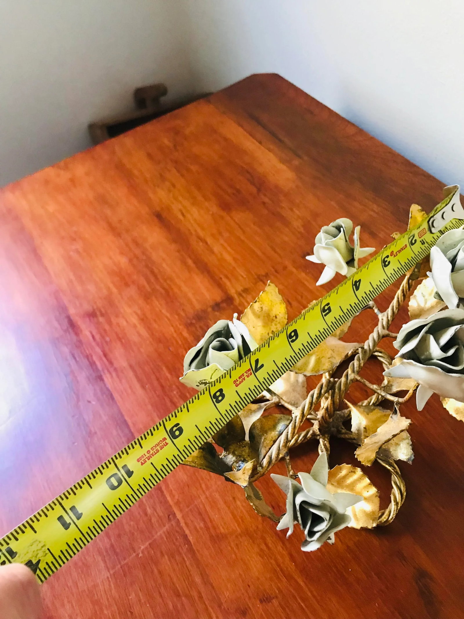 Vintage White Rose Gilt Metal Tole Candelabra From Italy - 4