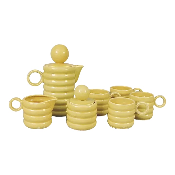 1920s Art Deco/Moderne Japanese Coffee or Tea Set -- 4 Large Cups, Cream & Sugar Pot- 7 Pieces: Just between us Art Deco/Moderne nuts, how much better does design get than this!?? Somebody in Japan was definitely thinking out of the box. The set appears to be in just out-of-the-box condition